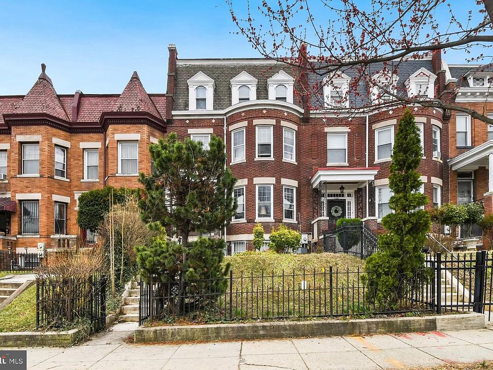 1st image of 1118 Girard St NW APT B
