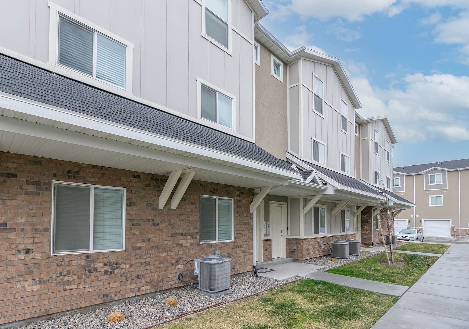 2618 S Asbridge Ln, Magna, UT 84044 | Zillow