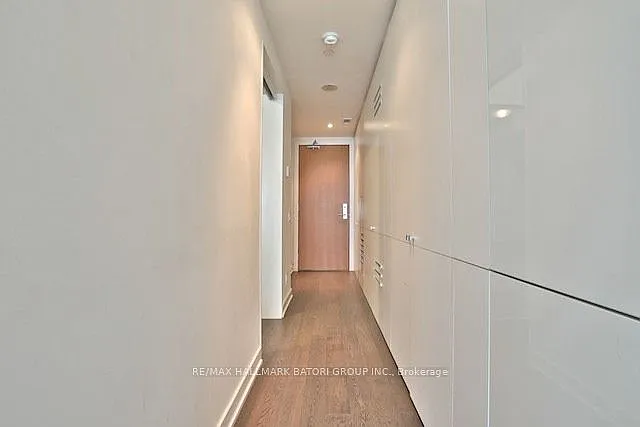 38 Stewart St #302 — Photo 10