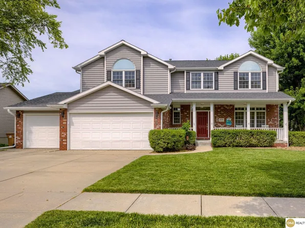 7409 Elk Creek Dr, Lincoln, NE 68516