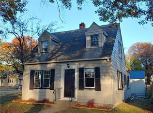 530 N 2nd St, Clinton, MO 64735