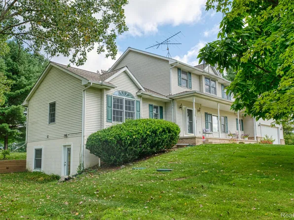 11660 Bell Oak Rd, Webberville, MI 48892