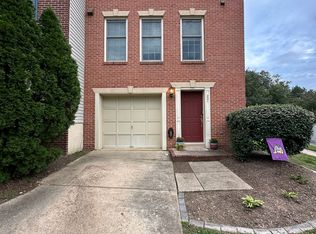 221 Yale Dr, Alexandria, VA 22314