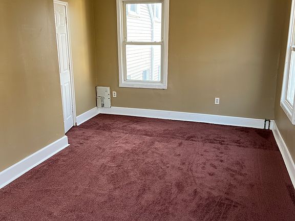 5th image of 14 Belmont Ave