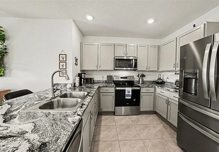 6298 Wandering Willow Dr — Photo 7