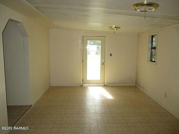 2nd image of 505 Leblanc Ave