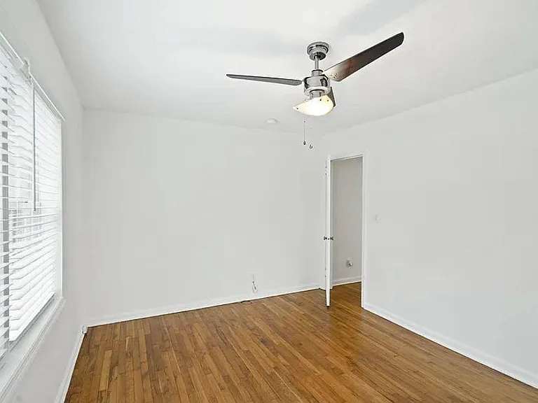 2371 Ben Hill Rd — Photo 16