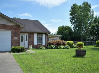 1822 Court Edmun, Middletown, OH 45044