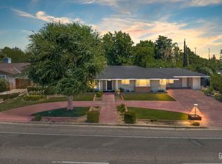 21 Panorama Dr, Bakersfield, CA 93305