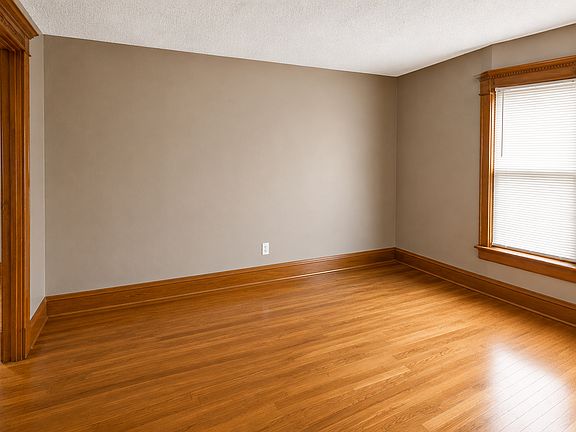 3rd image of 2701 Delaware St SE APT 3