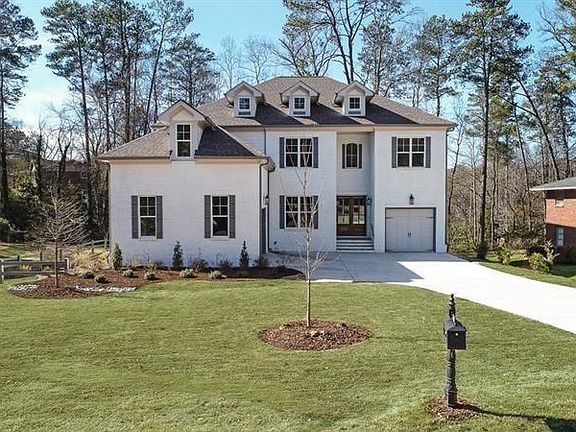 3rd image of 1417 Siesta Ln