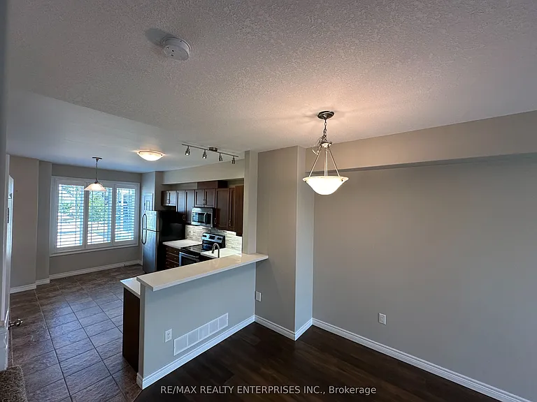 69 Edenrock Dr — Photo 18