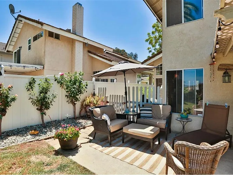 15434 Ficus St — Photo 30