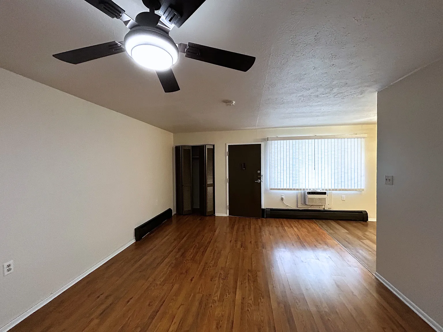 2 bed, 764 sqft, $1,500 — Photo 3