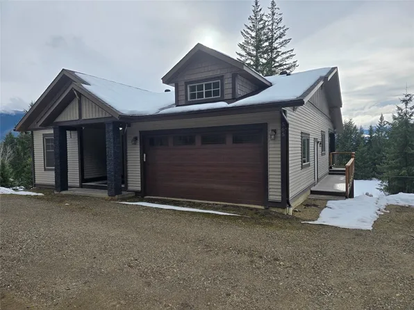 565 Clearwater Valley Rd, Clearwater, BC V0E 1N1