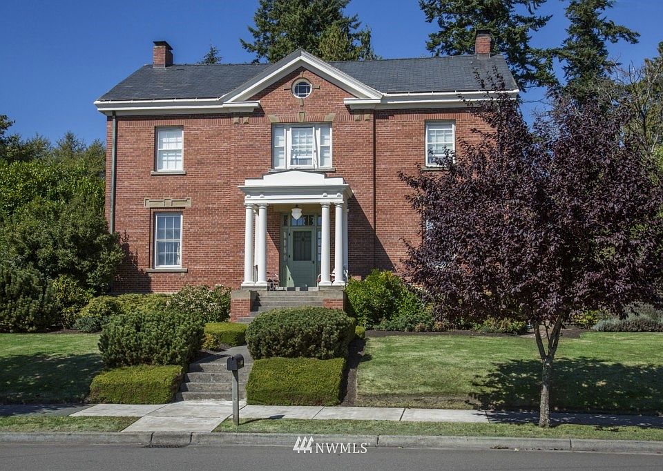 1st image of 1939 Parkview Drive NE