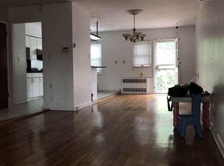6512 175th St, Flushing, NY 11365