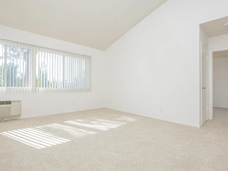 Country Woods Apartment Homes — Photo 12