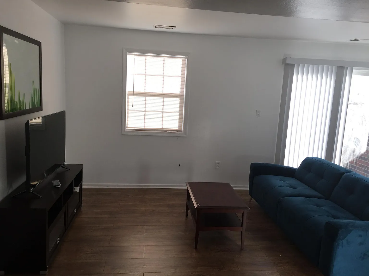 5747 Yellowrose Ct — Photo 3