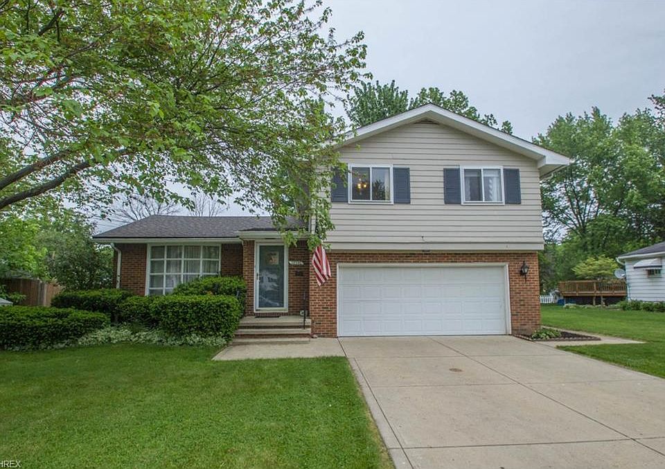 1st image of 28546 Spruce Dr