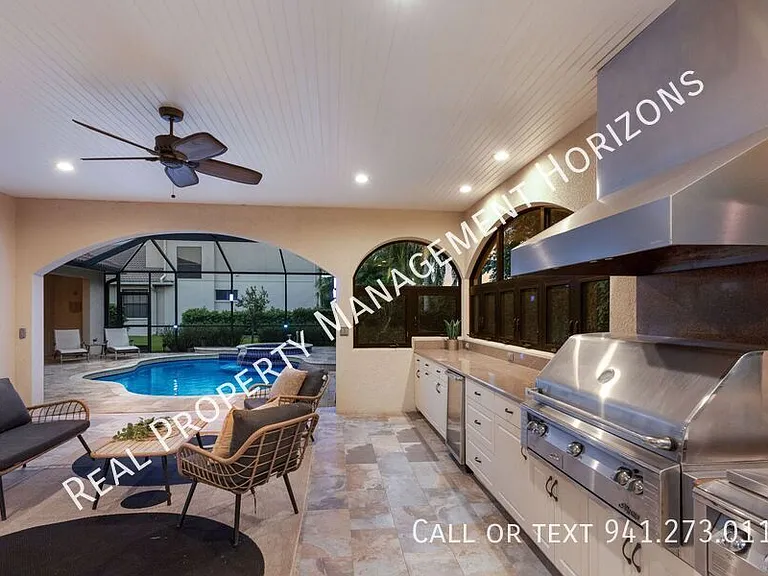 4668 Tuscana Dr — Photo 2