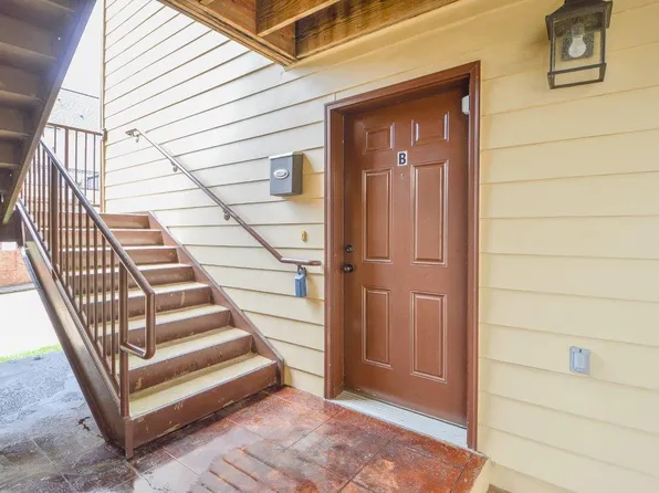 601 Russell St #B, Starkville, MS 39759