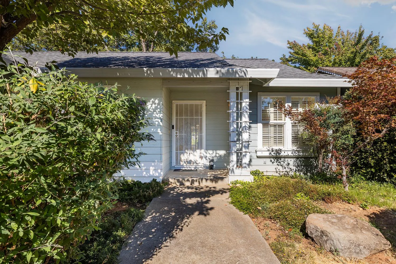 139 Woodcrest Way photo 1