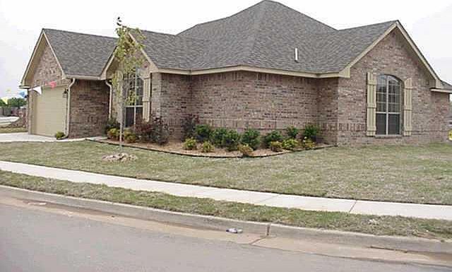 1st image of 529 SW 123 Road Pl