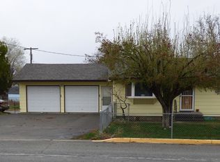 212 7th Street S, Brewster, WA 98812