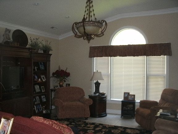 5th image of 109 Louise Ln #B4