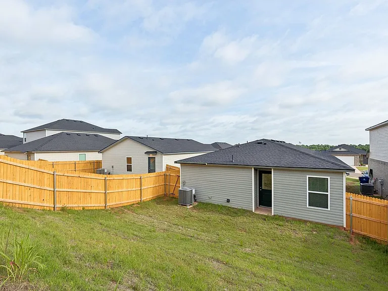 1221 Colt Dr — Photo 20