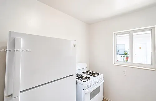 7721 Dickens Ave #7 Photo 1