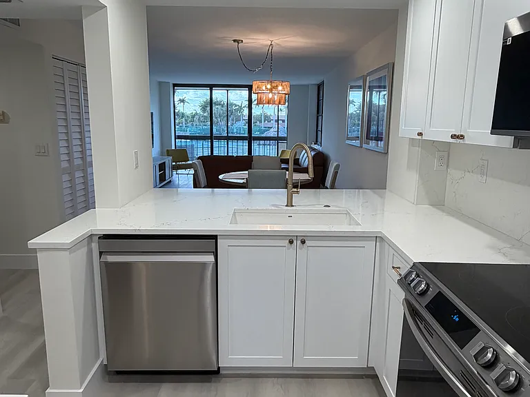 601 Seaview Ct #C201 — Photo 6