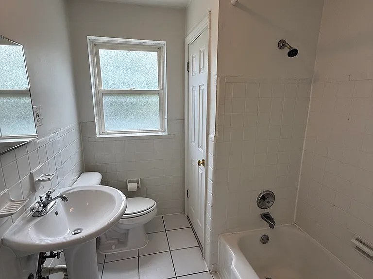 765 Westwood Dr — Photo 24