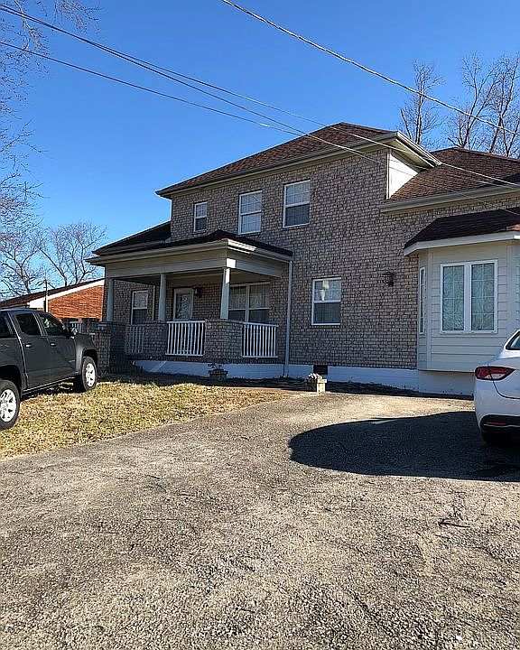 2nd image of 3818 Syfert Ln