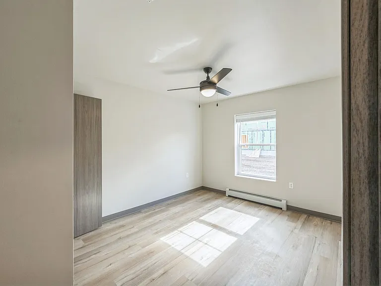 1160 Richard St #10 — Photo 14