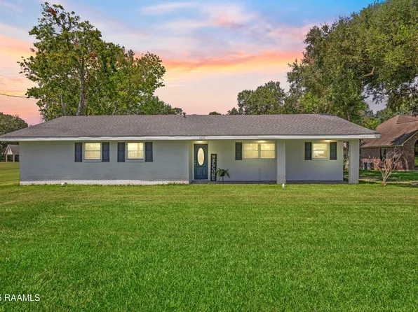 4322 Poydras Hwy, Breaux Bridge, LA 70517