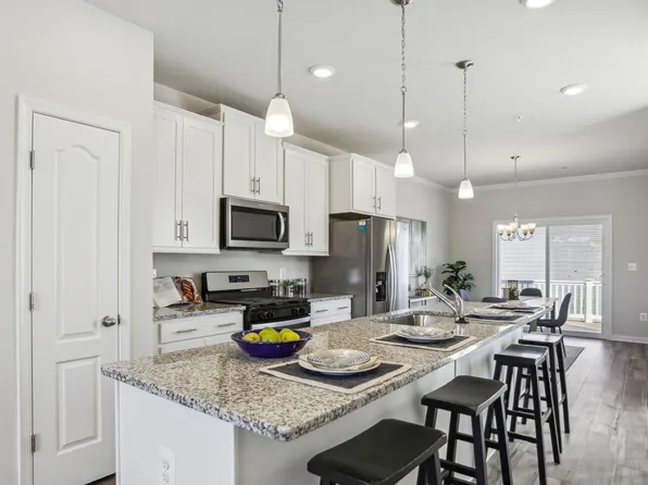 10012 Harper Vale Rd, Montgomery Village, MD 20886