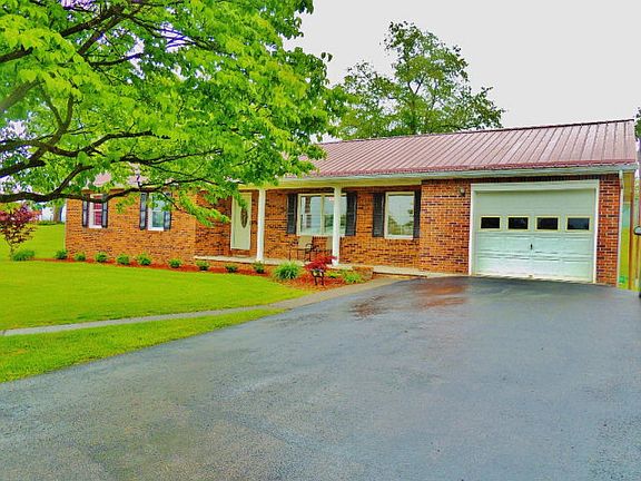 2nd image of 398 Rogers Cir