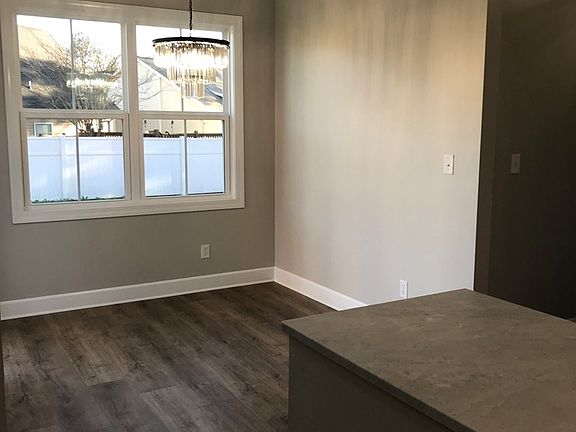 5th image of 203 Ammonwood Dr