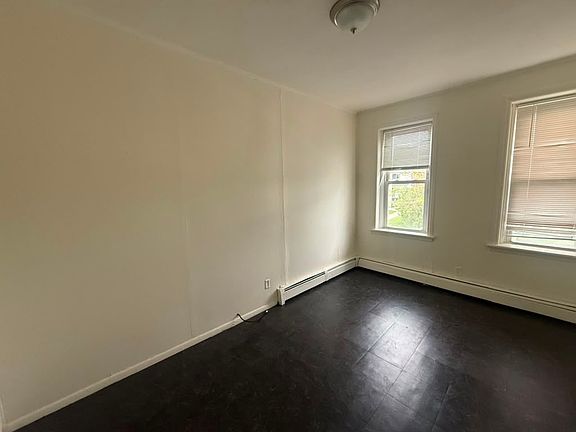 3rd image of 390 State St #F2f