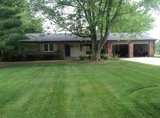 3995 Clubhouse Dr, Greenfield, IN 46140