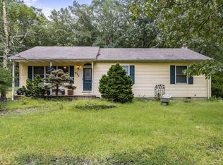 631 Monmouth Rd, Cream Ridge, NJ 08514