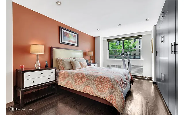 Sold by Douglas Elliman | media 27