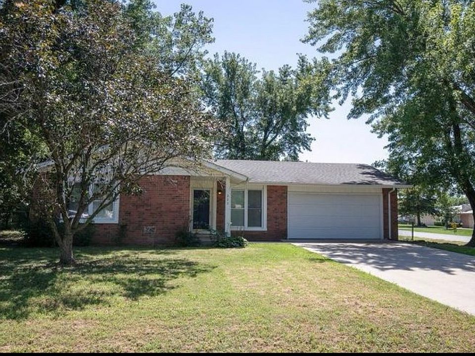 1st image of 220 E Glenpool Blvd S