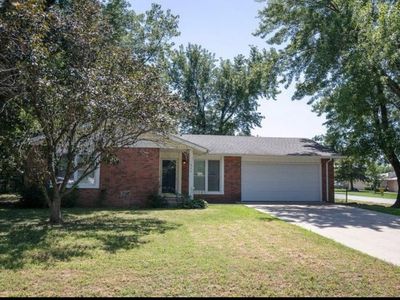 220 E Glenpool Blvd S, Glenpool, OK, 74033