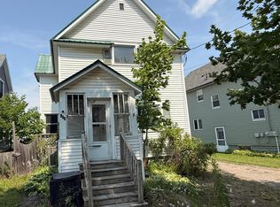 529 Maple St, Sault Sainte Marie, MI 49783