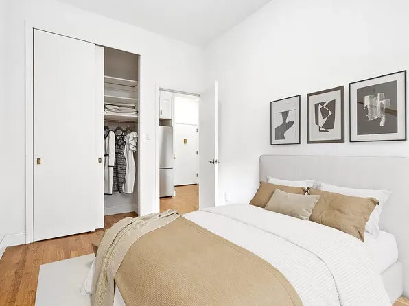 306 Saint James's Place image 5 of 7