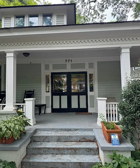 771 Charles Allen Dr NE #A — Photo 2