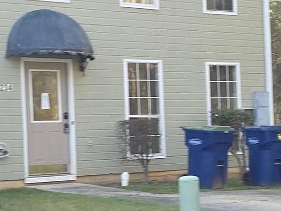 2nd image of 234 Willow Point Cir